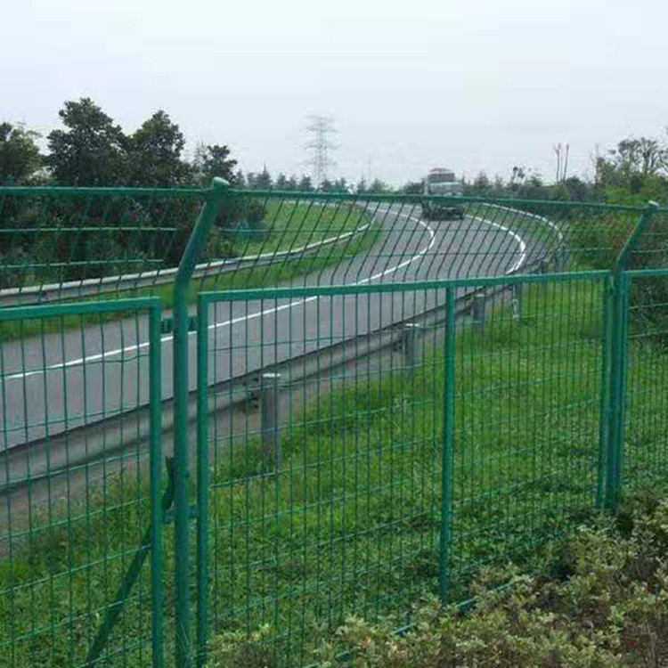公路護(hù)欄網(wǎng)圖片1 公路護(hù)欄網(wǎng)圖片1